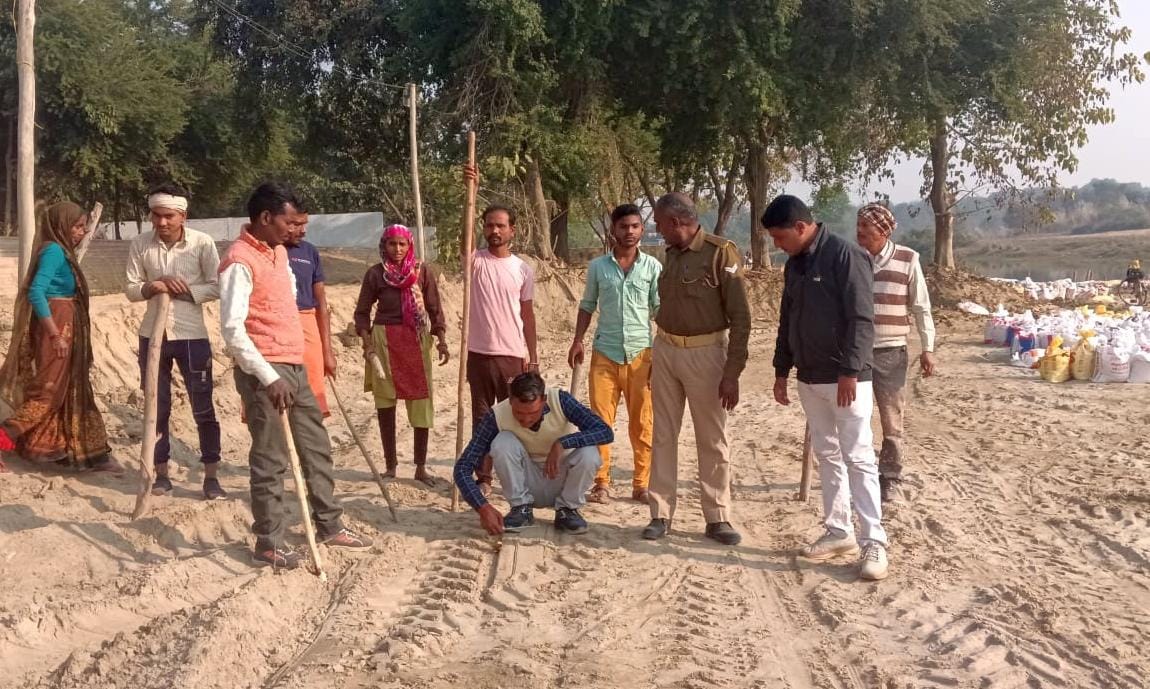 laborers working with sticks