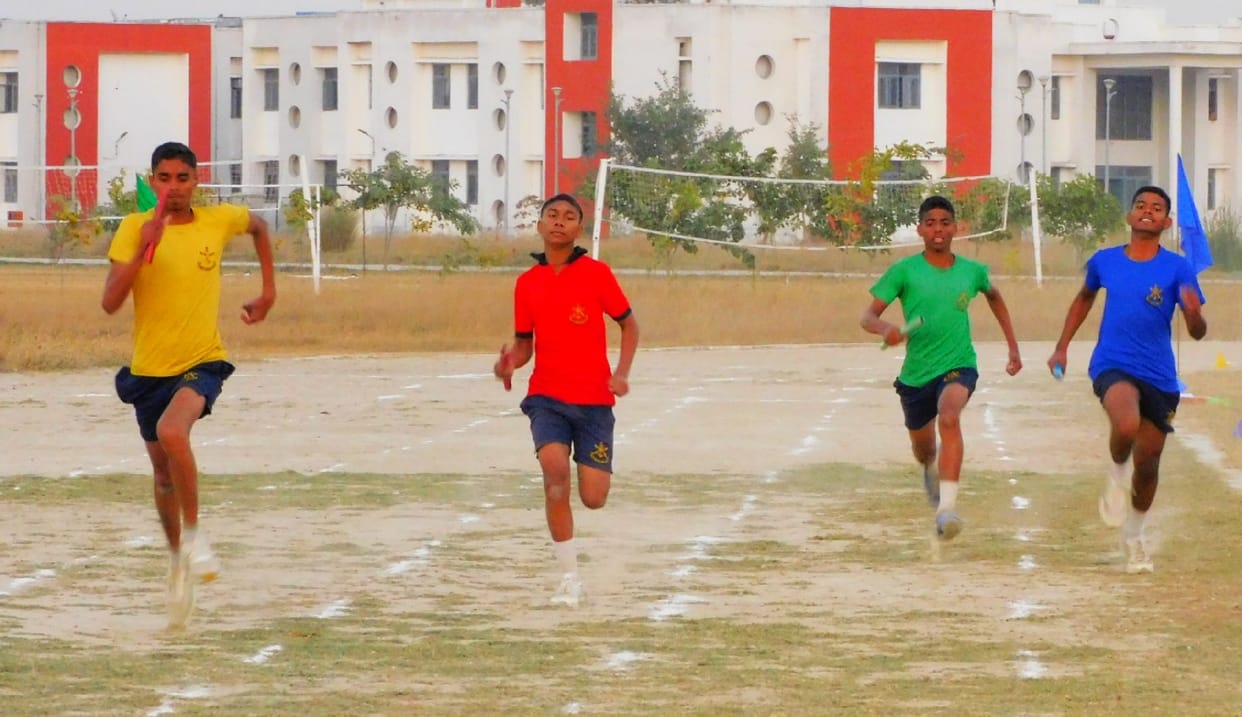 Rishabh, Lucky, Anshika top in the race