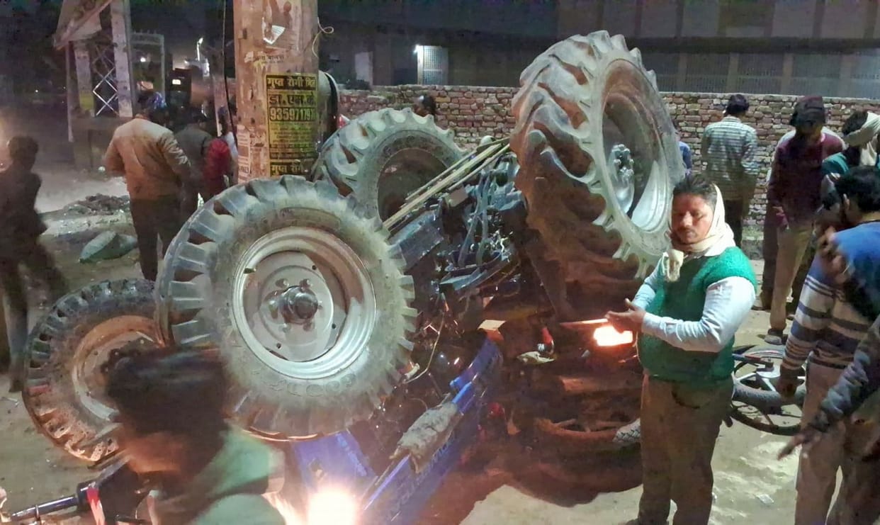 Six people were injured in a collision between a tractor and a Bolero