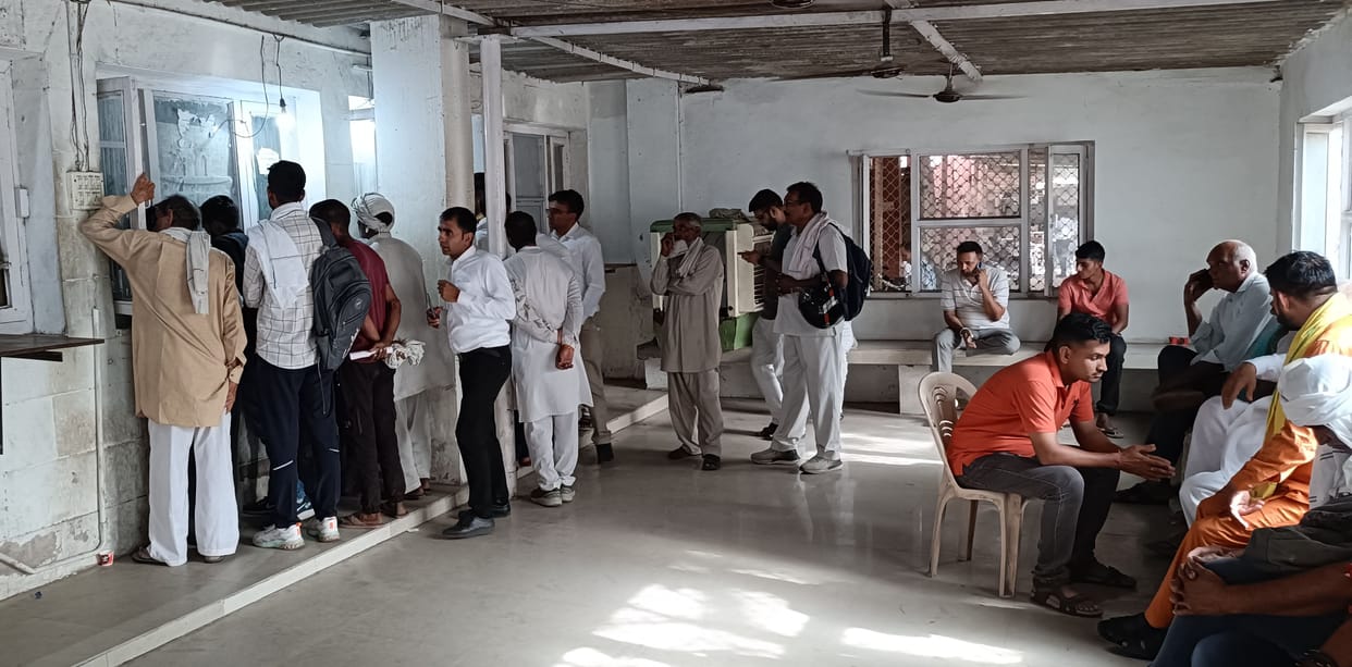 Bhabhi tried to register 161 sq. yard land