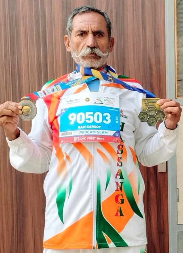 Ram Swaroop won silver medal in the marathon of 70 years age group