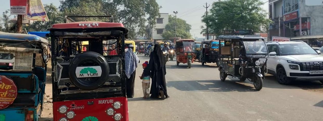 The arbitrariness of tempo and e-rickshaw is detrimental to smooth traffic.