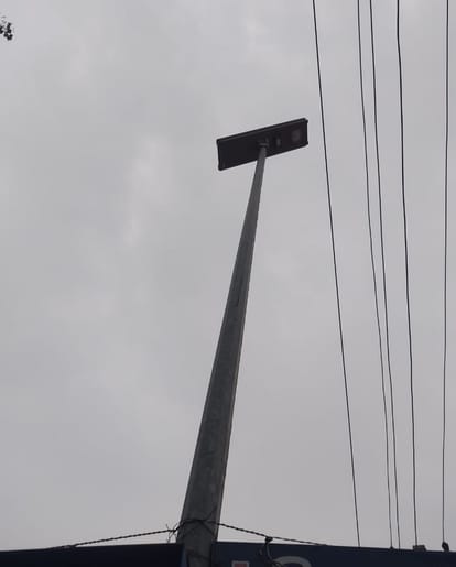 सोलर स्ट्रीट लाइट पर लगेंगे
