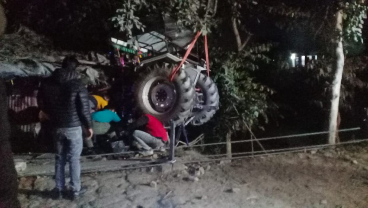 Bike rider dies due to collision with tractor