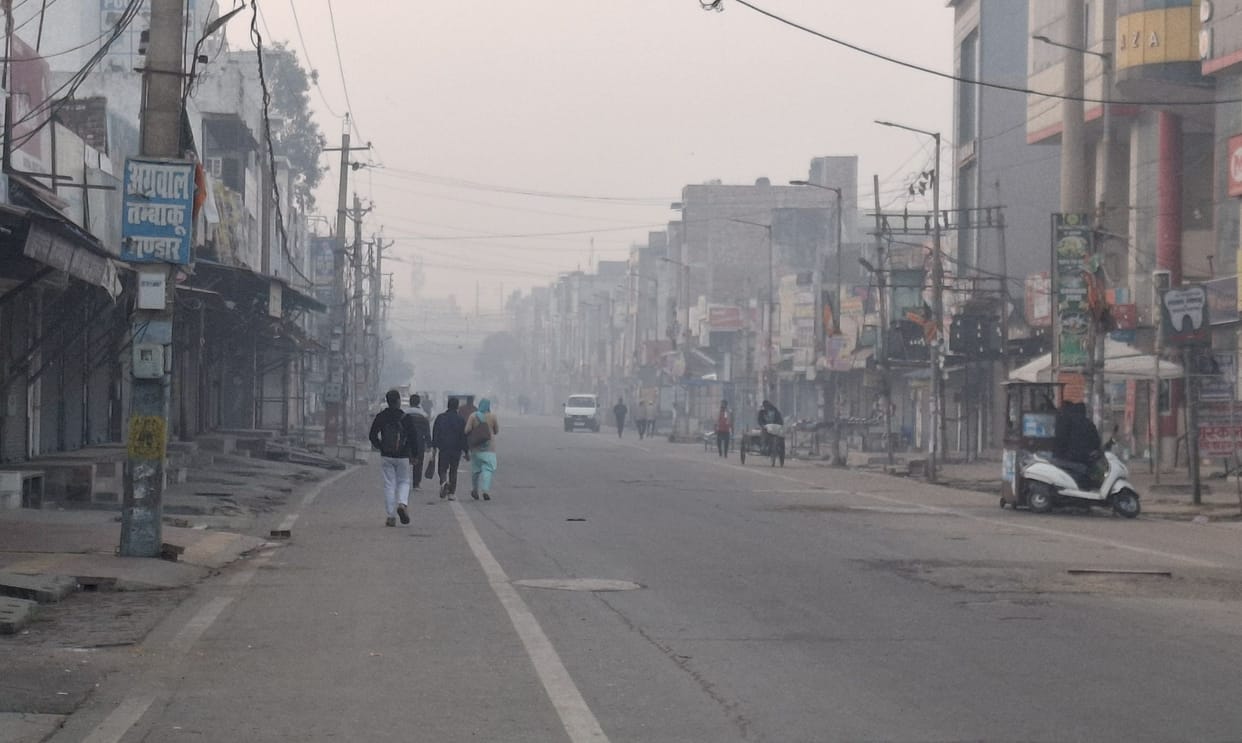 Poison in the air, AQI five steps away from 400