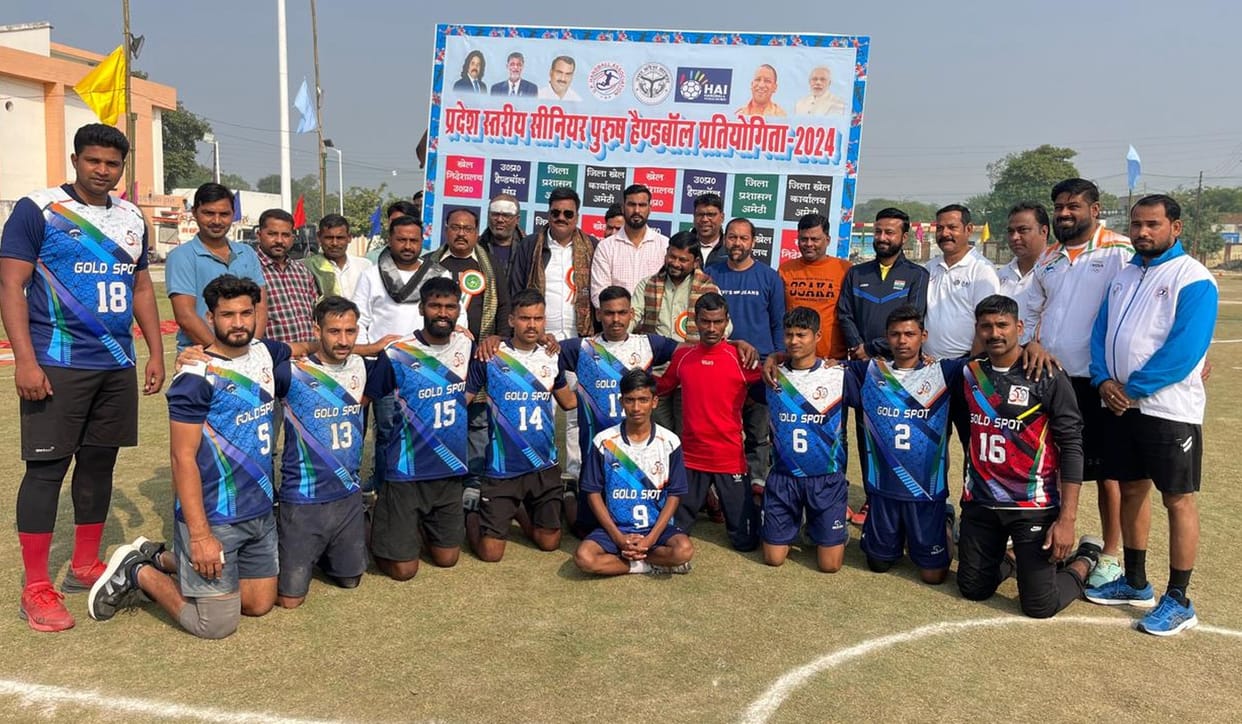 Jhansi, Azamgarh, Ayodhya and Lucknow division teams reached semi-finals