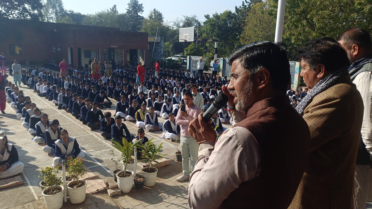 The shortage of buildings and teachers in schools will be gradually met: Education Minister