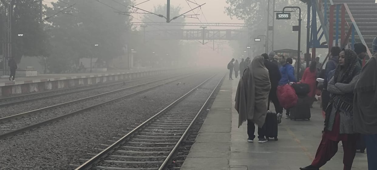 Thick fog in the morning, visibility was 10 meters