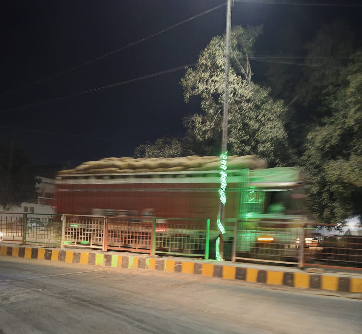 1216 LED lights received for the city, Nagar Parishad will illuminate the Model Road