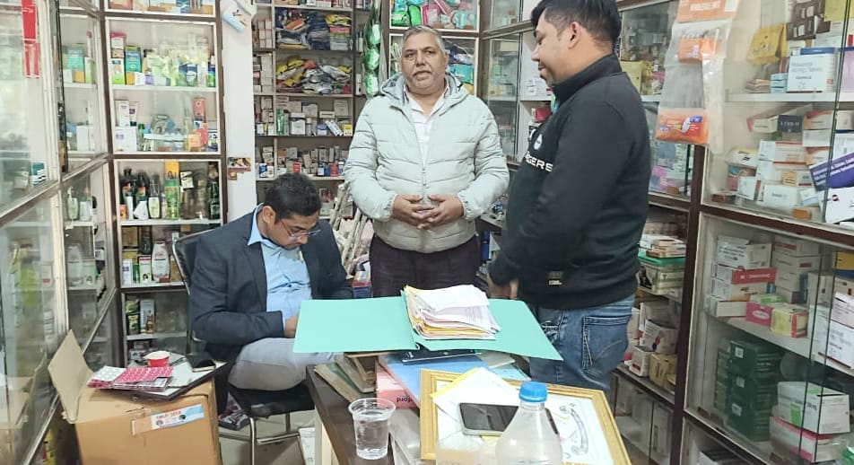 Drug department raided medical stores, irregularities found in one