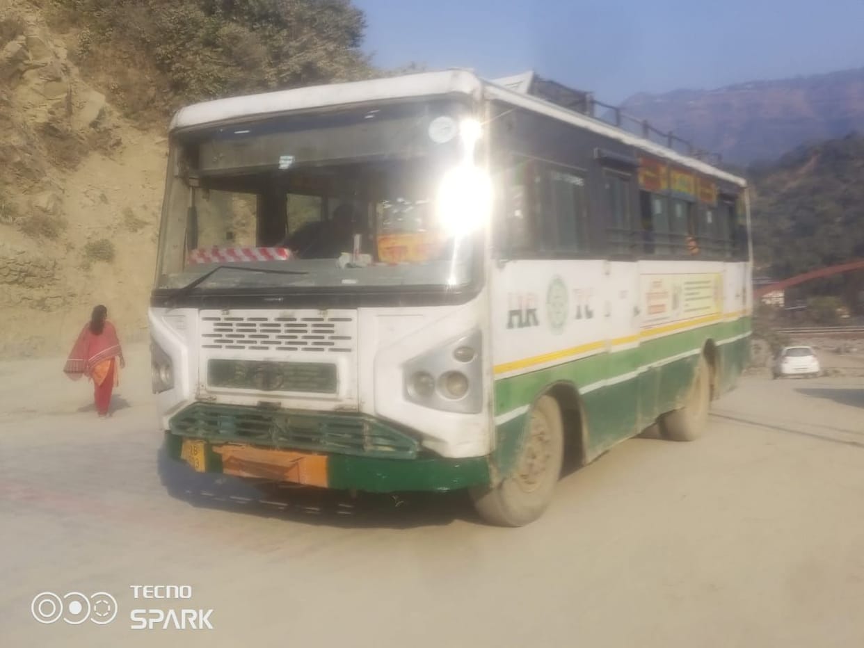 Dharampur depot bus panted again, passengers got worried
