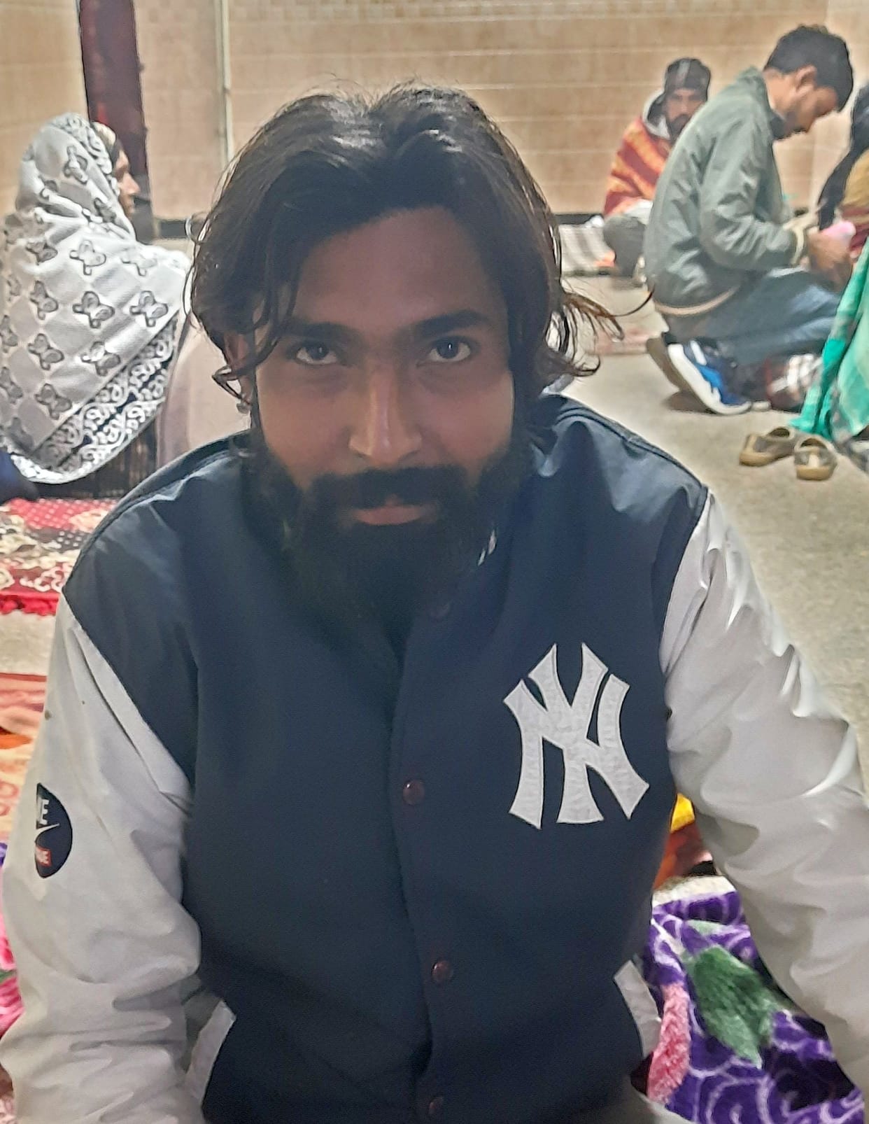 In extreme cold, blankets are not available in the hospital without asking.