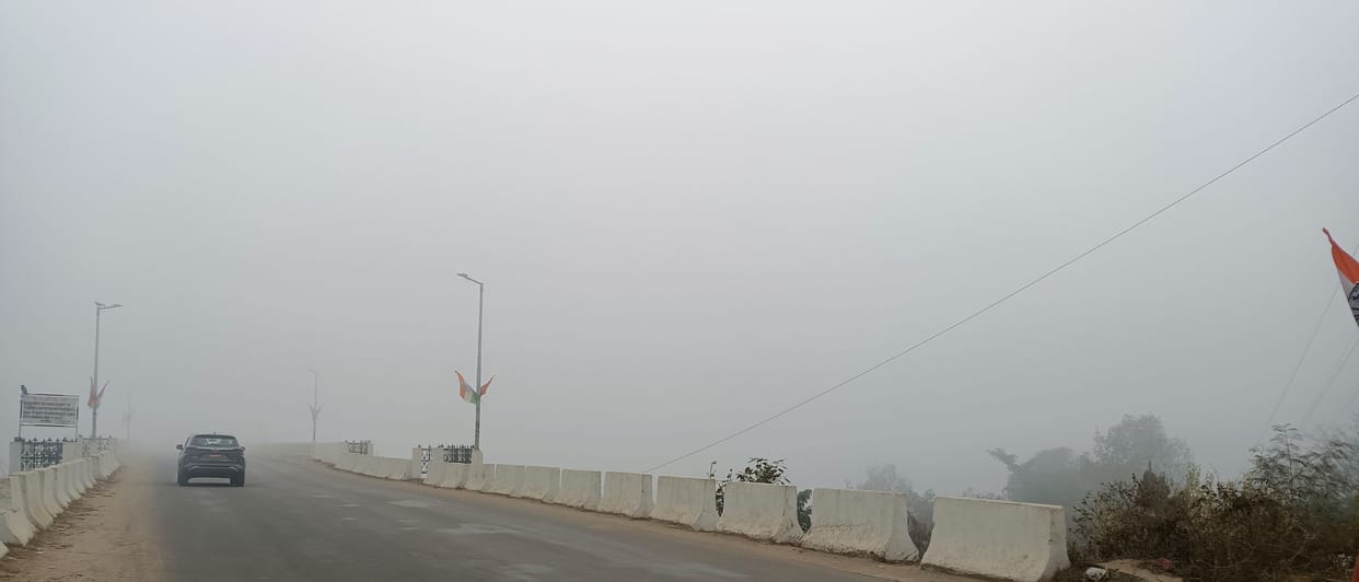 First dense fog of shadow season in the district, speed slow on the highway