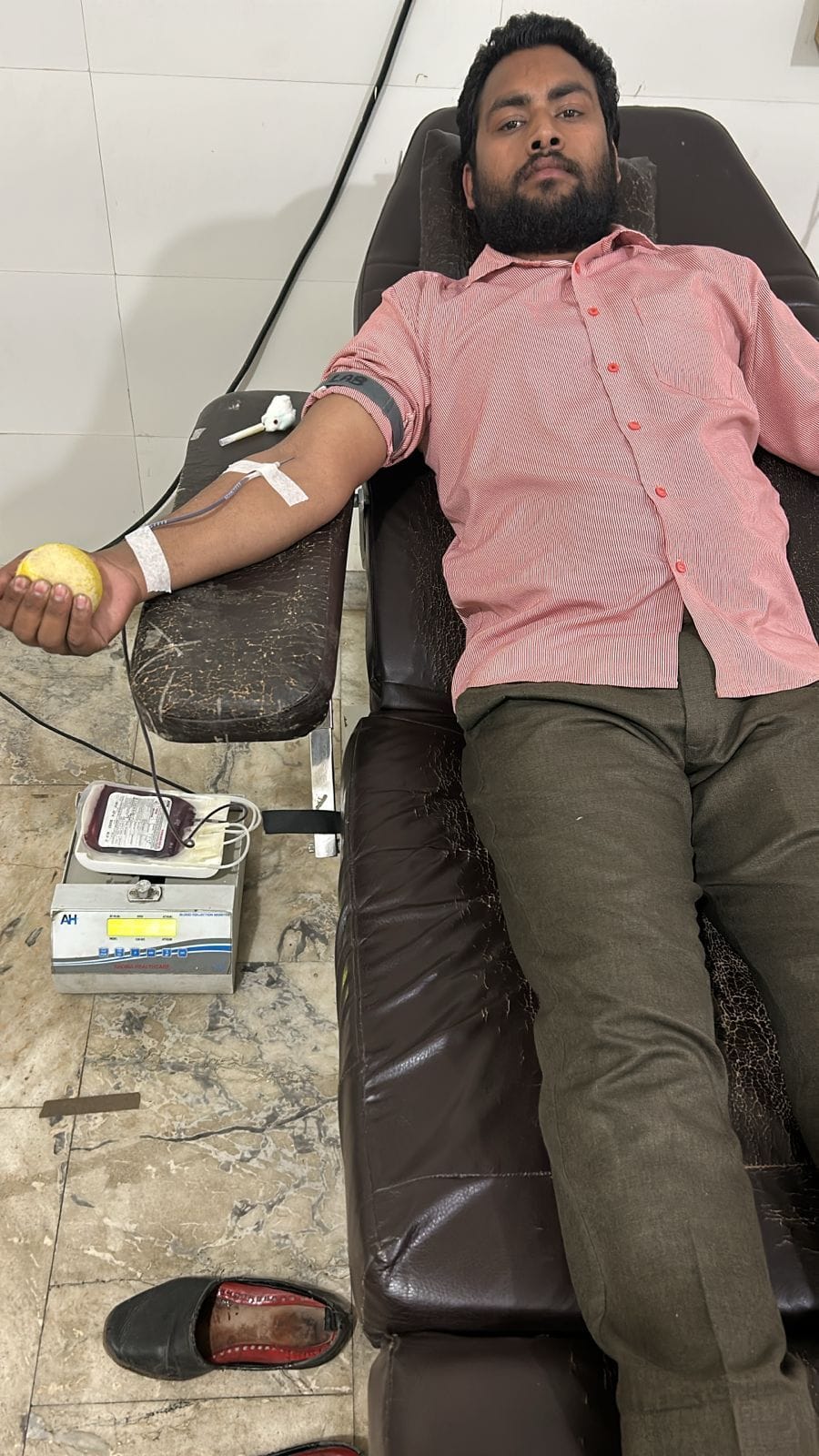 Donated blood for 18 day old girl