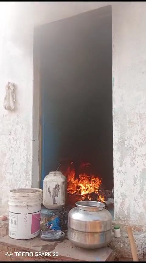 Damoh The father who brought the third wife had a quarrel with his son, the house was set on fire