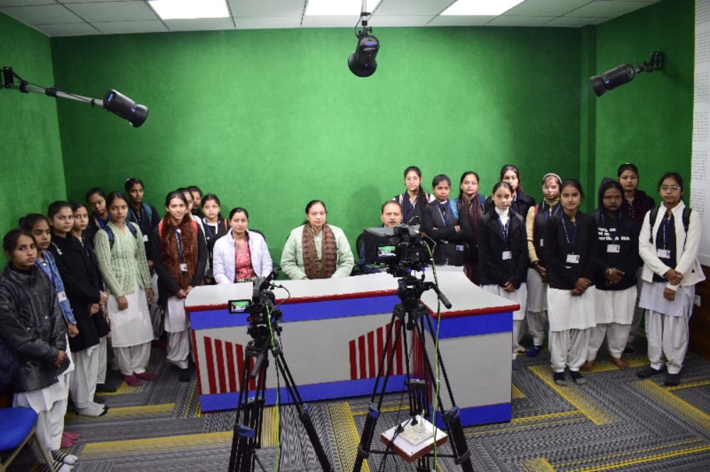 Girl students learned the intricacies of journalism