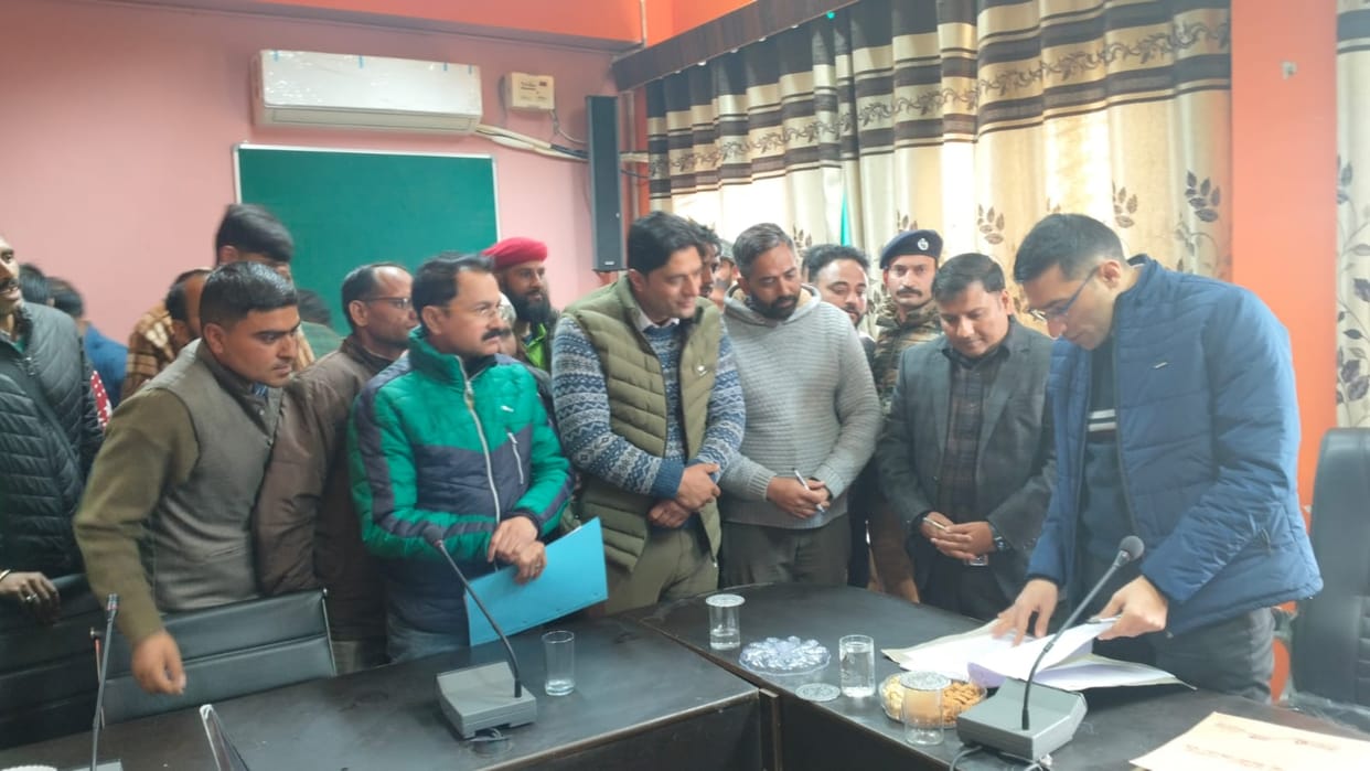 All officers should work in coordination: DC