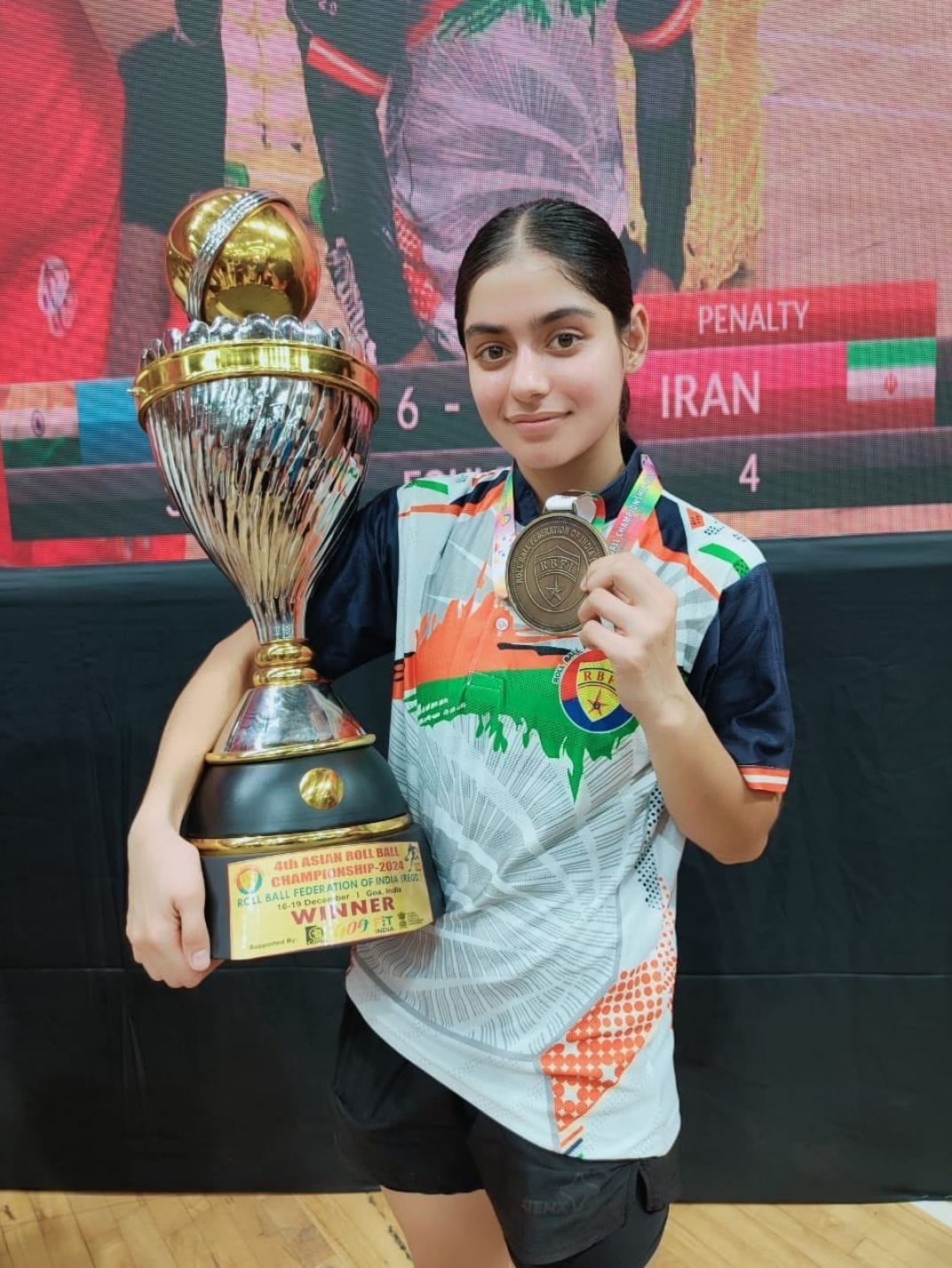 Anshika won gold in the Asian Roll Ball competition, will be welcomed on her return