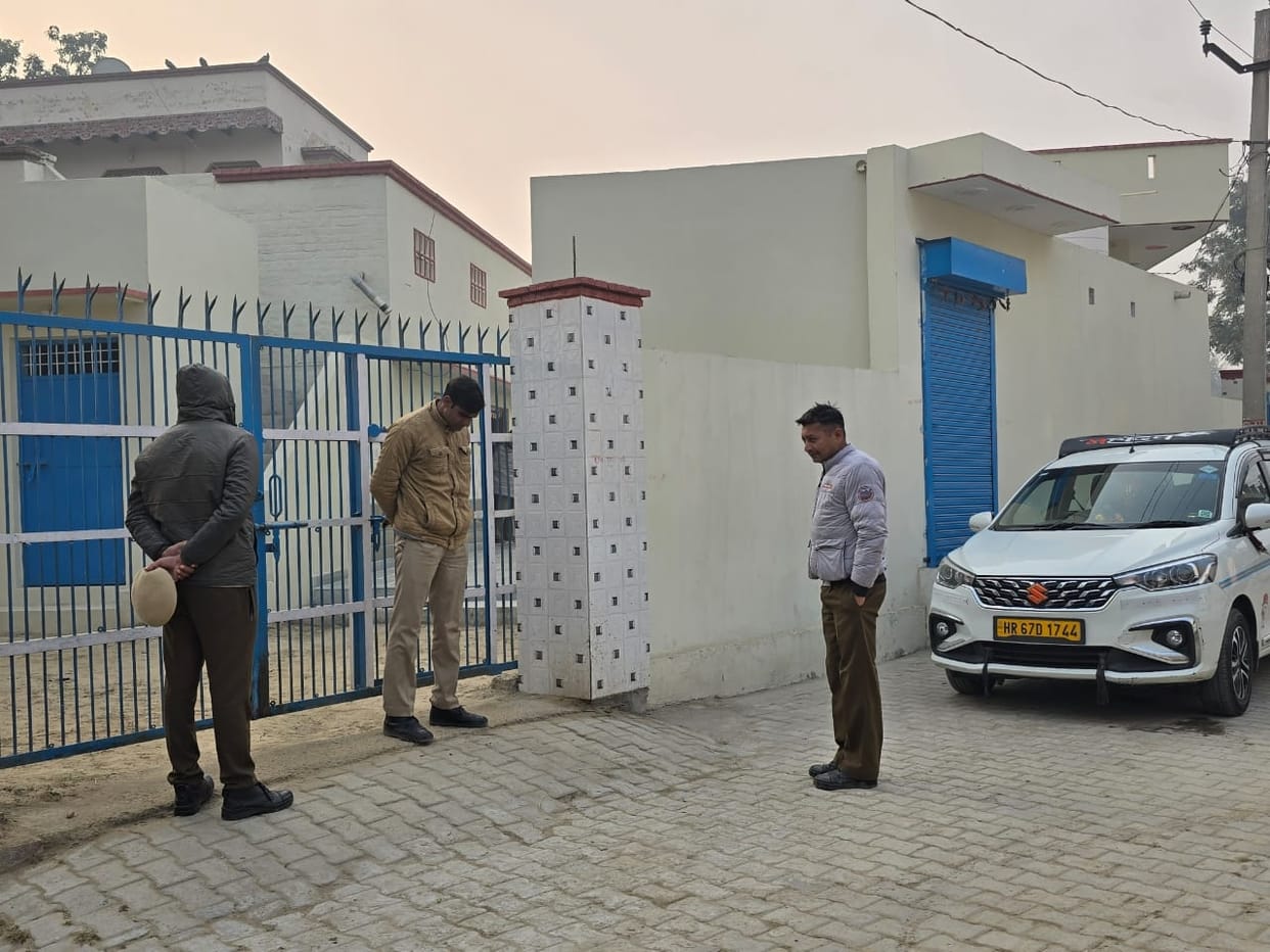 NIA raids two places to investigate suspicious transactions and gang connections
