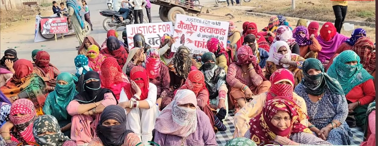 Dissatisfied with police action, jammed for nine hours