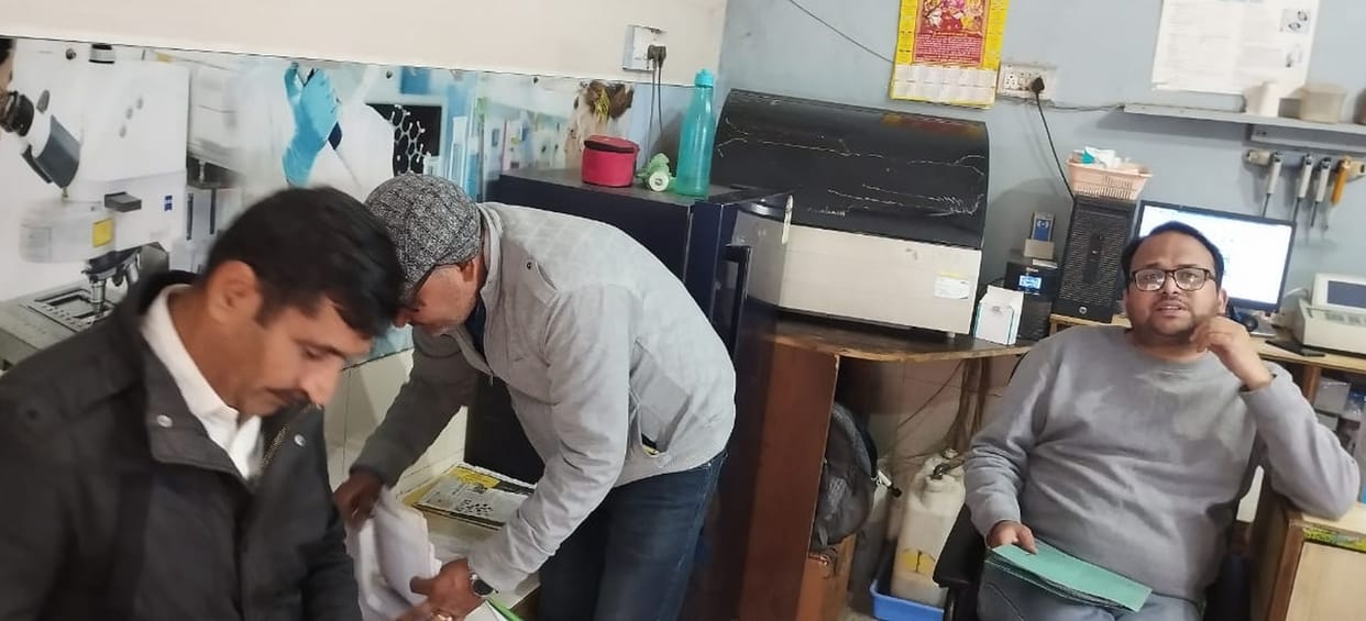 Chief Minister's Flying Squad found a lab running without registration