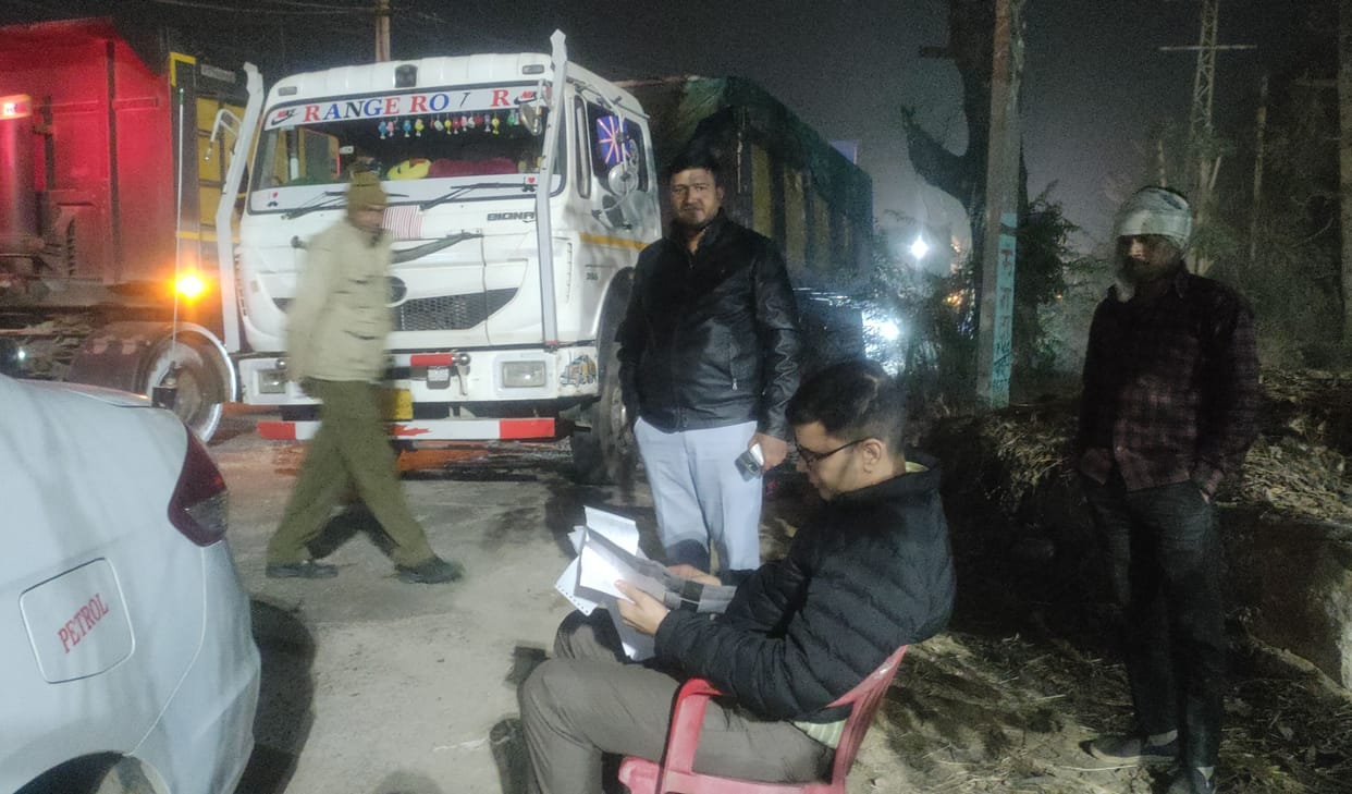 22 vehicles carrying building construction material caught