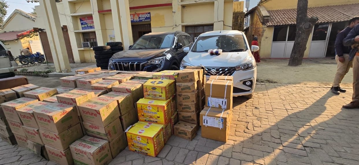 Ten miscreants arrested for stealing goods from trucks parked on the highway