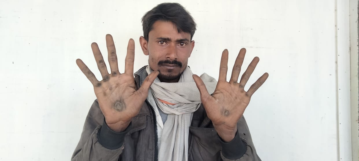 BSA sent recovery notice to rickshaw driver by calling him teacher