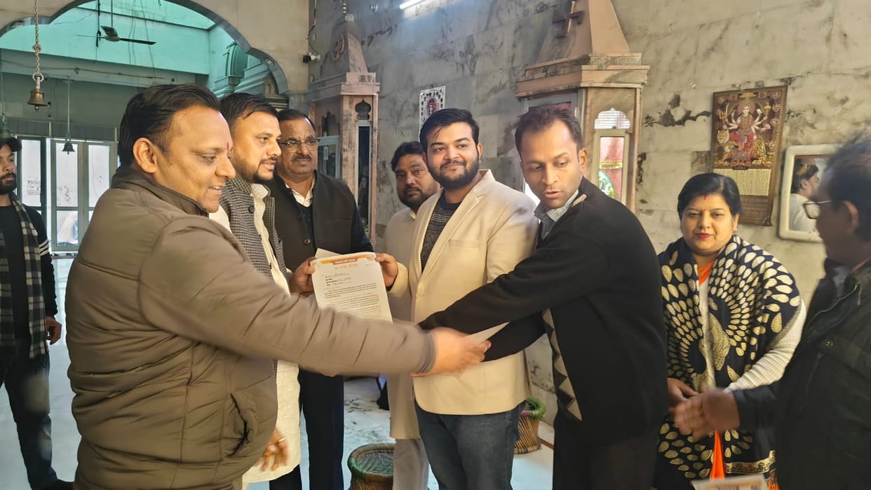 Certificate given to newly elected officer