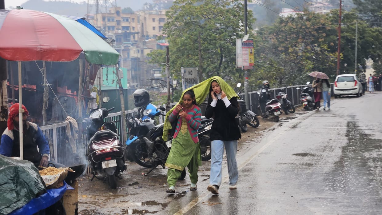 Clouds rained in the district after three months, relief from dry cold
