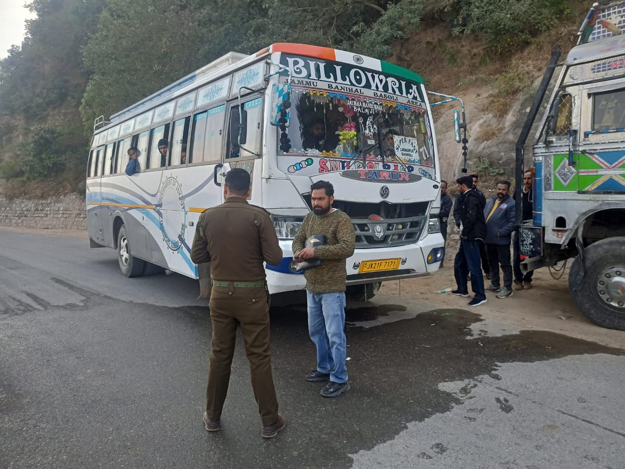Team of Transport Department taken Action Against Violation of Traffic Rules