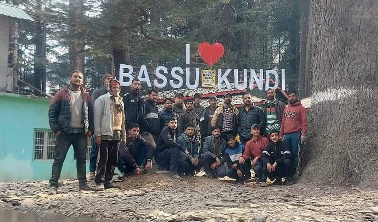 Didn't get help from anyone, youth made selfie point themselves