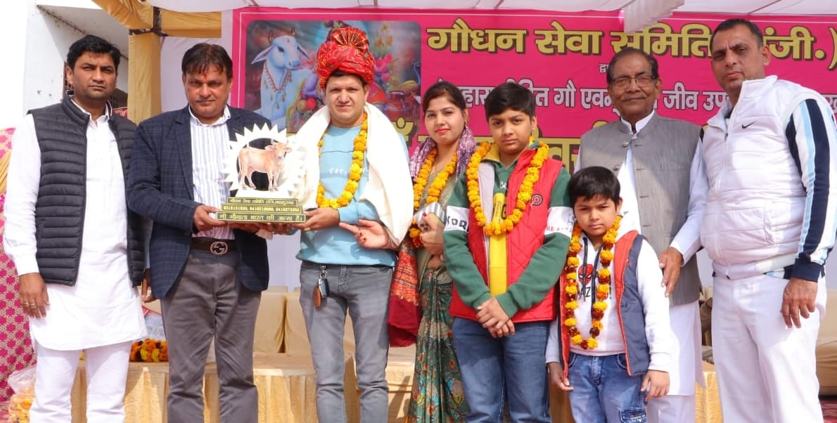 Donations were made generously for the helpless cattle during the annual festival