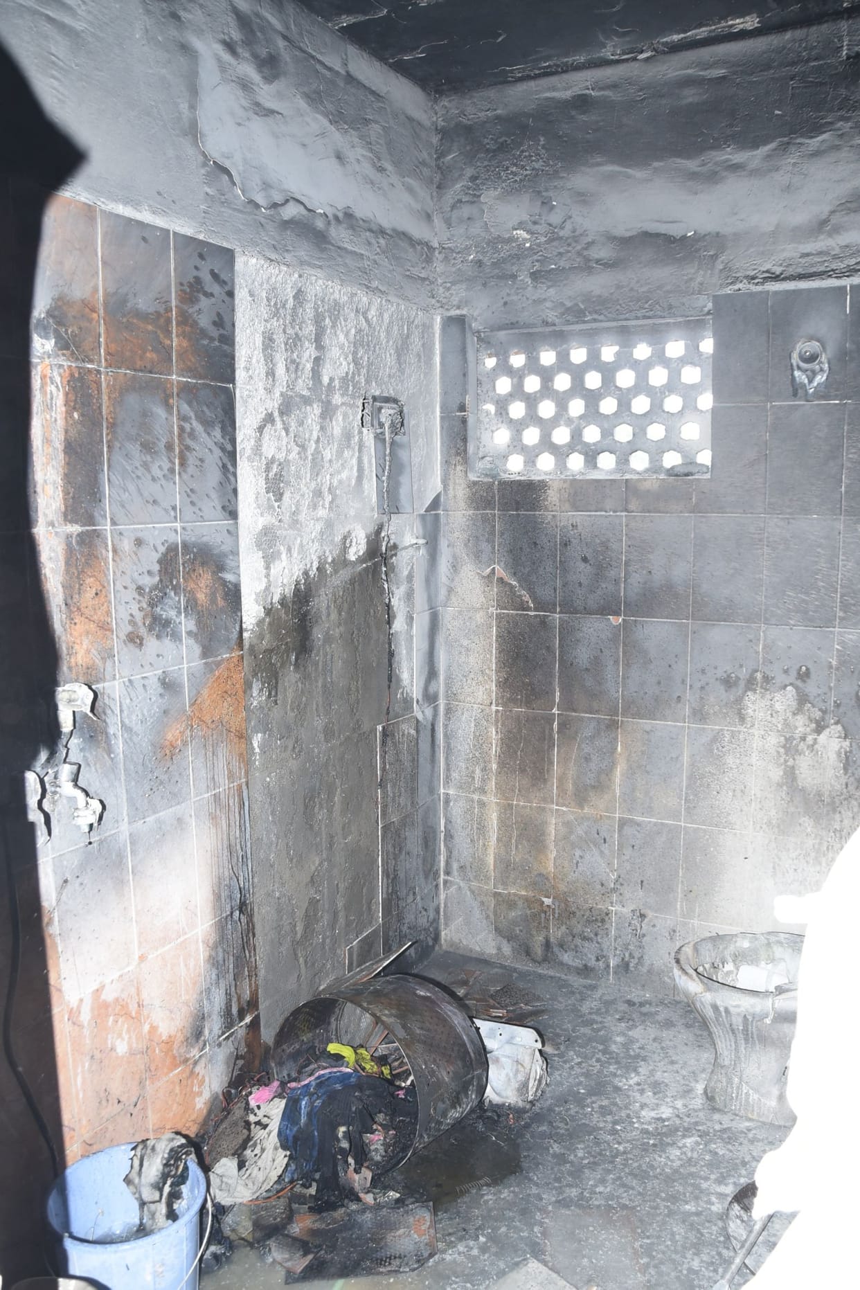 The family forgot to turn off the geyser and a fire broke out