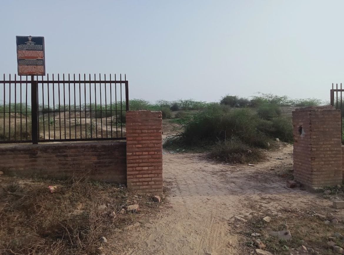 Illegal houses built on historical sites will be demolished