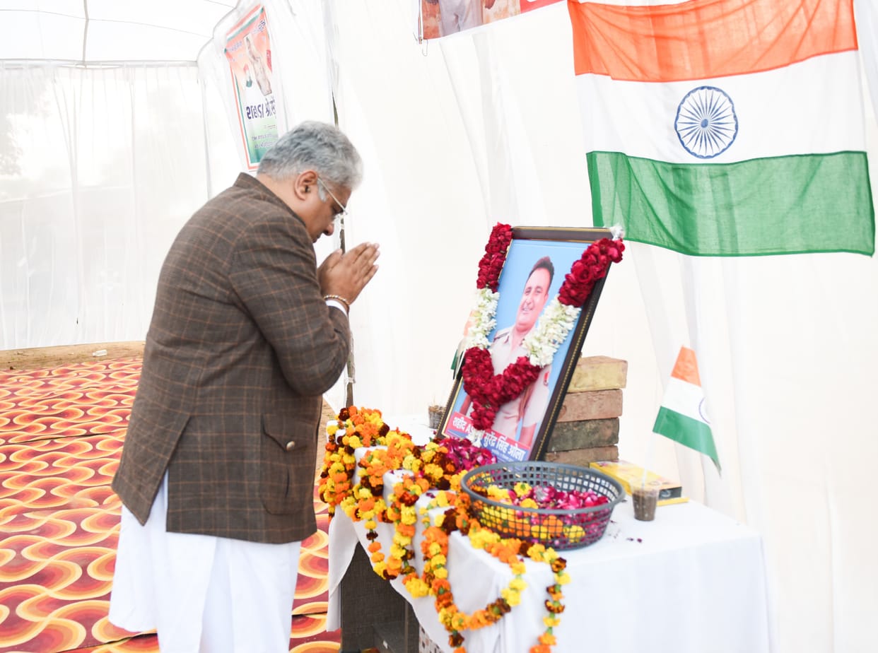 Union Minister Bhupendra Yadav paid tribute to ASI Surendra Ola