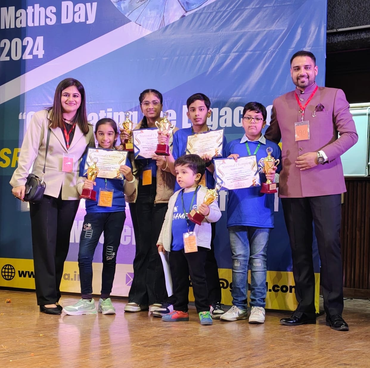 Five students received awards in IIT Delhi