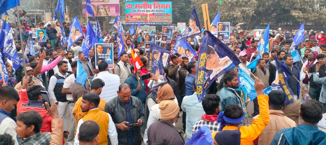 BSP workers took to the streets to insult Dr Ambedkar