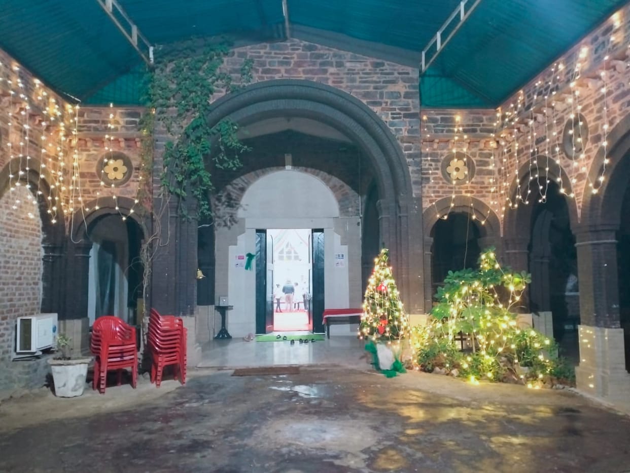 Christmas... followers reached churches to pray