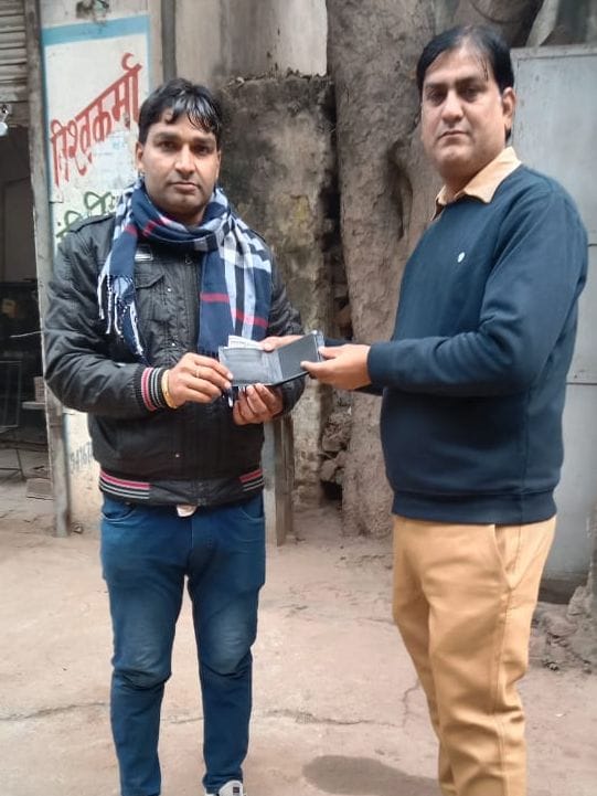 Showed honesty by returning purse