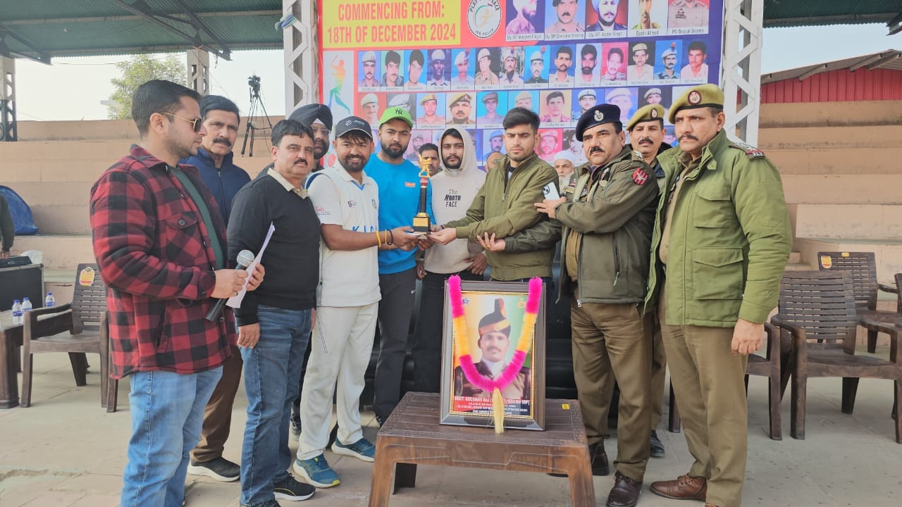 Uttarakhand Beat Lucknow in Cricket Match
