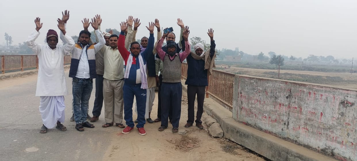 Occupy of government land, protest against changing the course of the river