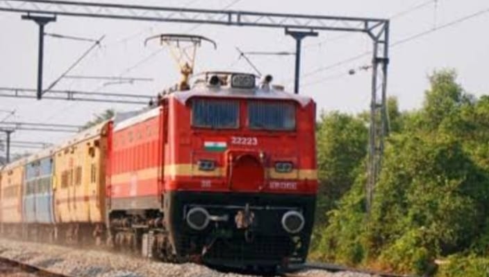Mahakumbh Train KumbhMela special train will run between Kanyakumari Thiruvananthapuram North to Gaya see list