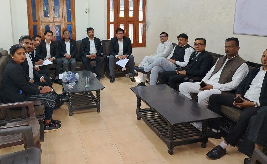 Activity of District Bar Elections: Bar head will be chosen who will move forward keeping in mind the interests of all the advocates.