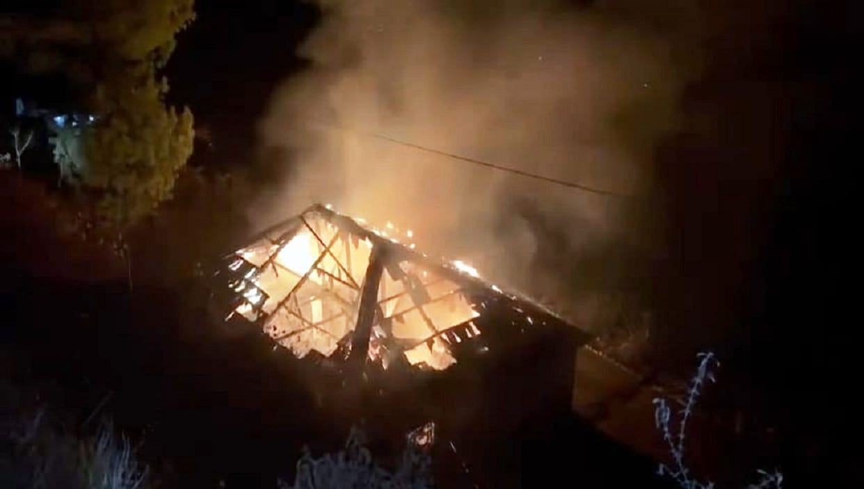 PWD JE's residence and office burnt to ashes