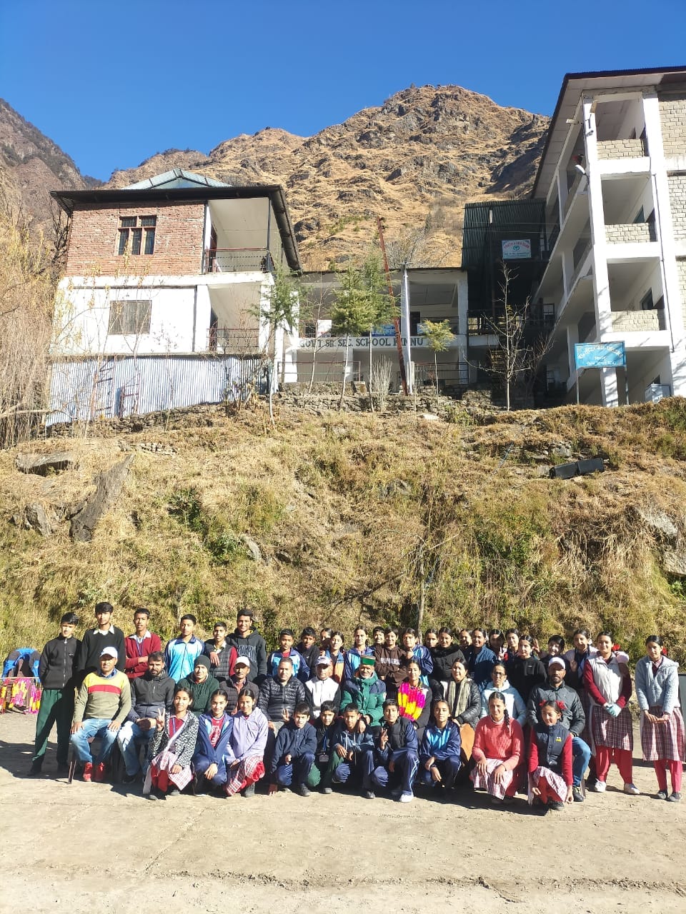 Honor ceremony organized for girl student in Kinnu School
