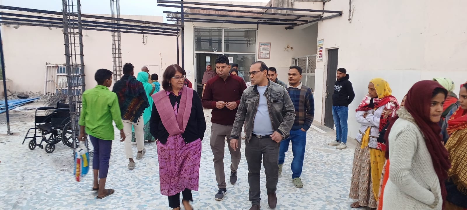 सिरोही। समीपवर्ती आवल गांव में रात्रि चौपाल का आयोजन हुआ।