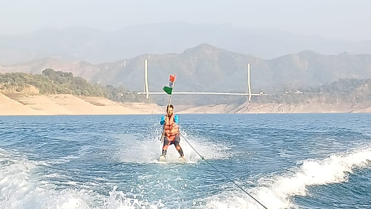 21sT District Water Skiing Championship Start