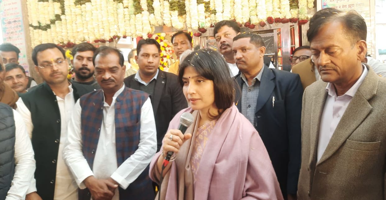 MP Dimple Yadav's taunt on CM Yogi, government is digging the future of youth in Sambhal