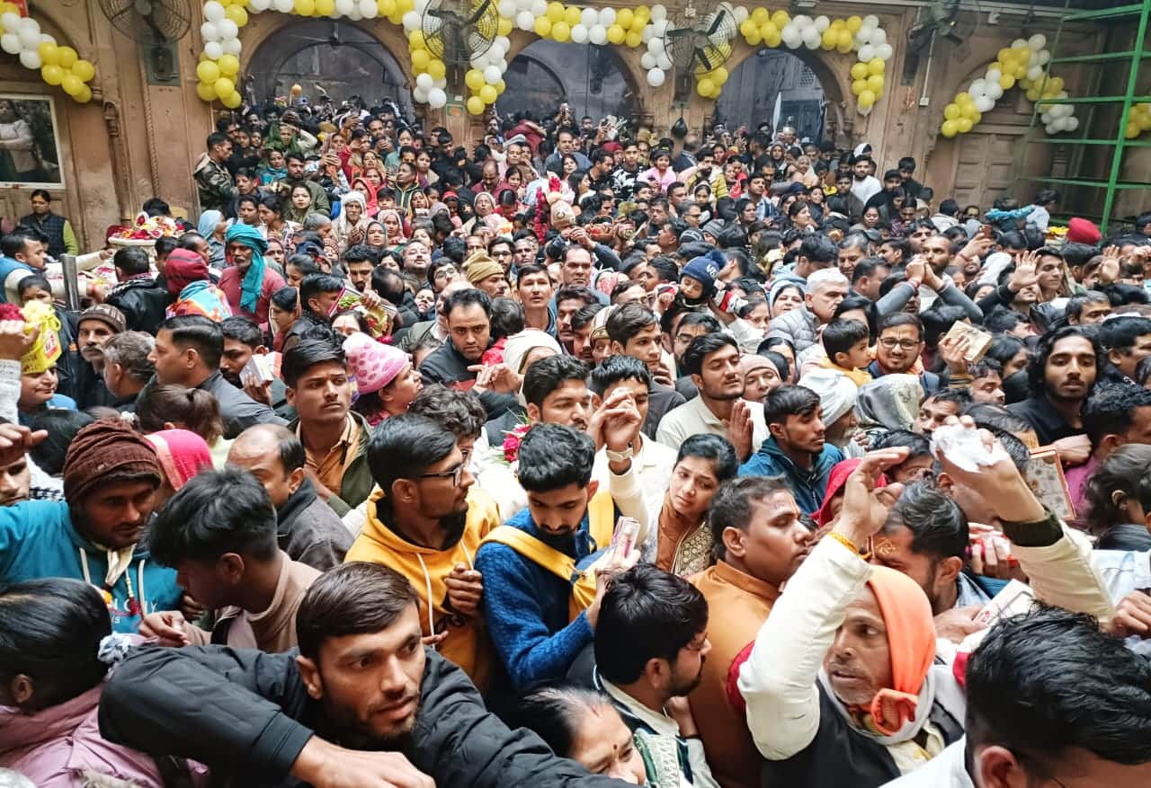 The desire to see Bihariji is greater than the valleys of snow